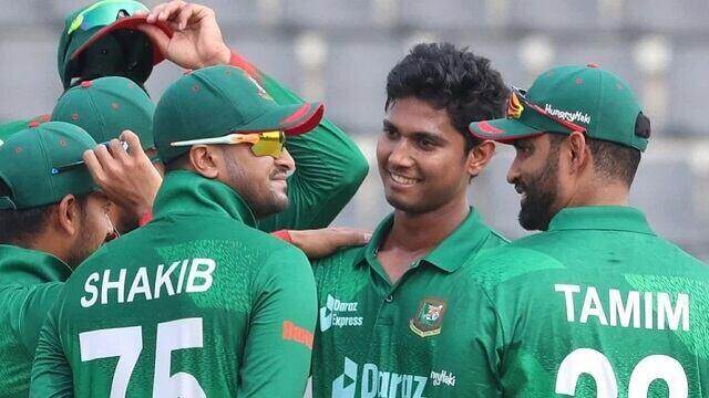 বাংলাদেশের গতির সামনে ১০১ রানেই শেষ আয়ারল্যান্ড