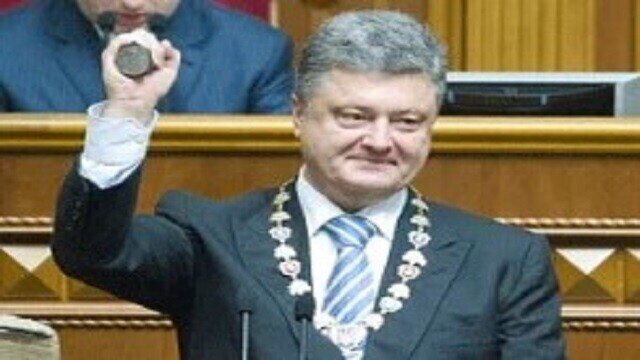 ইউক্রেনের অস্ত্র, অস্ত্র আর অস্ত্র দরকার: সাবেক প্রেসিডেন্ট