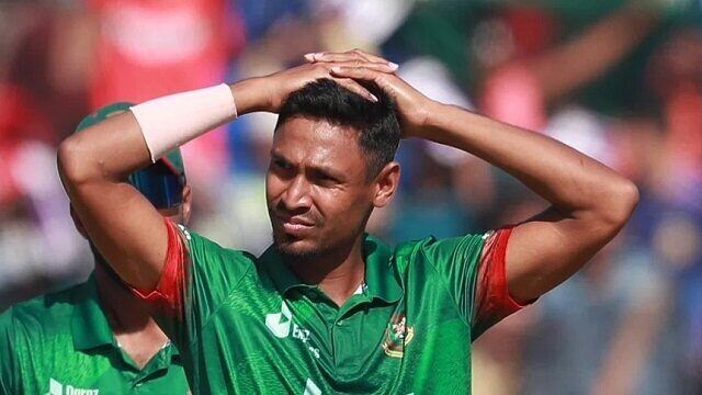 কেন উইকেট পাচ্ছেন না মোস্তাফিজ