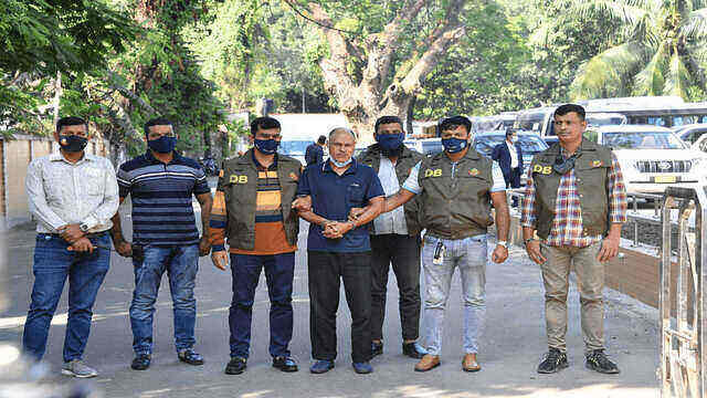 প্রতিপক্ষকে ফাঁসাতে শ্যালিকার ছেলেকে হত্যা করেন তিনি