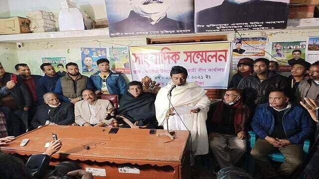 সাংসদের নির্দেশে কালিয়ায় নির্বাচনের আগের দিন সরে দাঁড়ালেন বর্তমান মেয়র