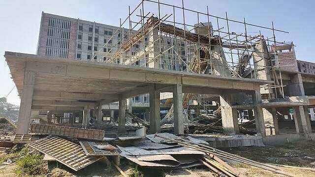 নির্ধারিত সময়ে ভবনধসের তদন্ত প্রতিবেদন জমা পড়েনি