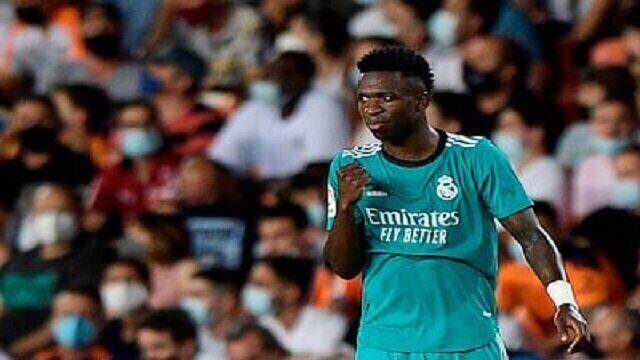 ব্রাজিলিয়ান জাদুতে শেষ মূহুর্তে জয় রিয়ালের