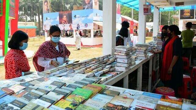 প্রকাশনা শিল্প রক্ষায় প্রধানমন্ত্রীর কাছে খোলা চিঠি