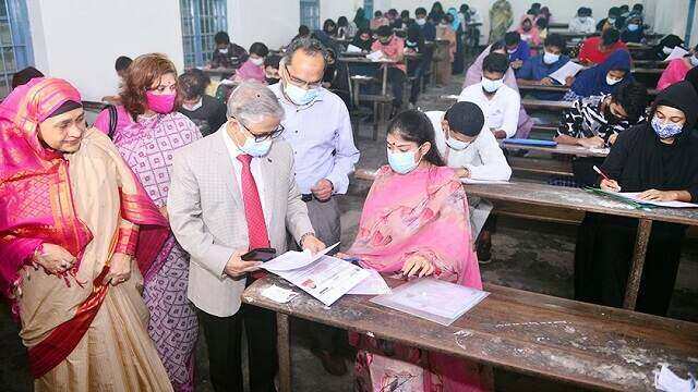 সাত কলেজের ‘কলা ও সামাজিক বিজ্ঞান’ ইউনিটের ভর্তি পরীক্ষা অনুষ্ঠিত