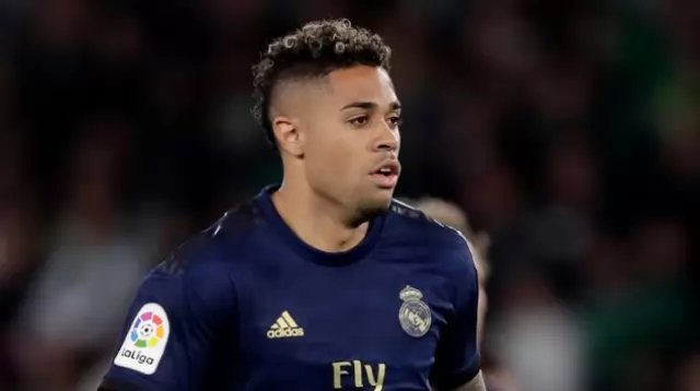 করোনা ধরা পড়ল রিয়াল মাদ্রিদ তারকার