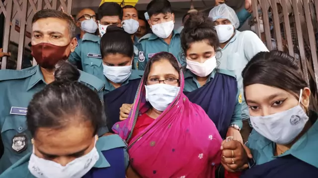 শারমিনকে বরখাস্ত করল ঢাকা বিশ্ববিদ্যালয়