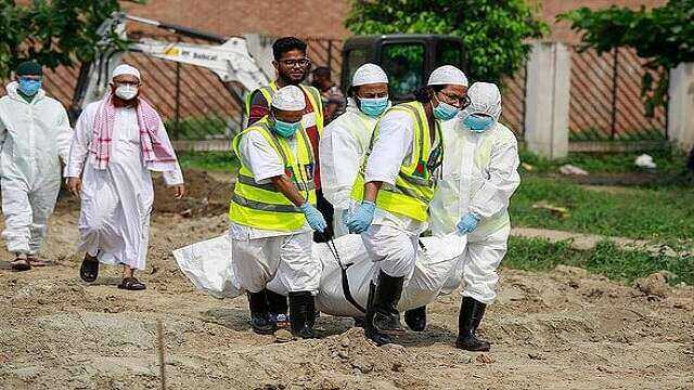 এক সপ্তাহে করোনায় মৃত্যু ৩১, ২৮ জনই টিকা নেননি