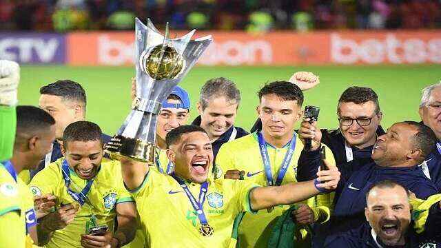 উরুগুয়েকে উড়িয়ে কোপা আমেরিকা চ্যাম্পিয়ন ব্রাজিল